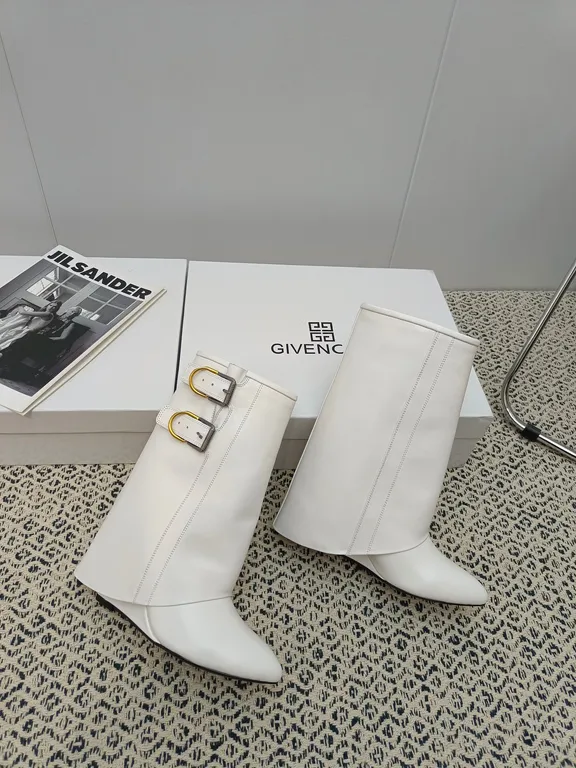 Givenchy Shoe 